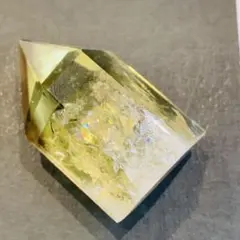 シトリンポイント　天然黄水晶　六角柱　置物　風水　虹水晶　43g R146