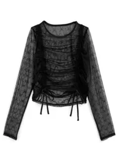 ちゅんちゅん様専用‼️ドロストシャーリングリボン柄シアートップス[sm234]