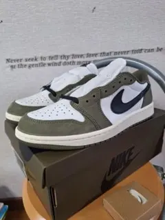 Nike Air Jordan 1 Retro Low Medium Oliveのサムネイル