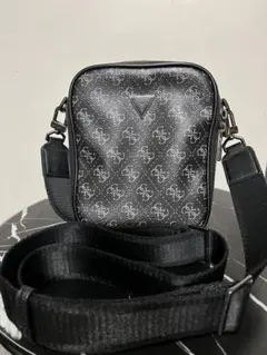 GUESS ショルダーバック