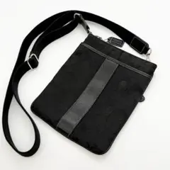 COACH コーチ　ショルダーバッグ　キャンバス　シグネチャー　ブラック