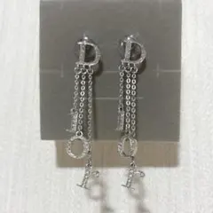 3163 人気✨ Dior ピアス CD ロゴ 希少 刻印 - メルカリ