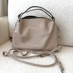 アリファ M GIANNI CHIARINI