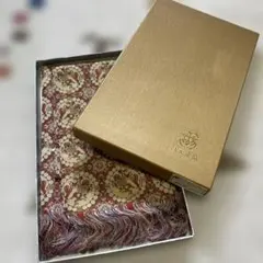 週末限定お値下げ❣️装飾的なテーブルセンター 赤とベージュ