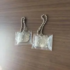 ハローキティ　メタルチャーム　キーホルダー