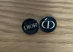 Dior ピンバッジ 2個セットのサムネイル