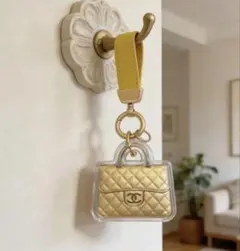 CHANEL キルティングミニバッグ型キーホルダー - メルカリ