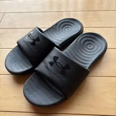 UNDER ARMOUR ブラック ビーチサンダル　シャワーサンダル