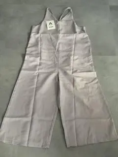 新品未使用サロペット大人可愛いピンクベージュ体型カバー春夏