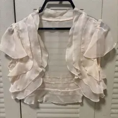 coco様専用　フリルシフォンボレロ　クリーム色のサムネイル