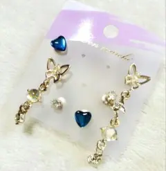 青いハートと蝶のモチーフのピアスセット