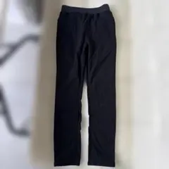裏起毛　ストレッチ　黒　パンツ　140センチ
