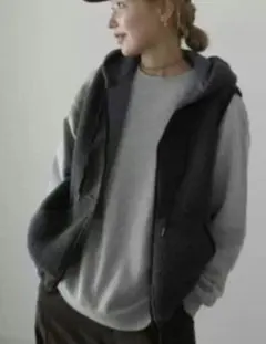 新品！完売★可愛い！しまむら hideka 濃灰 ボアフーディベスト LL ★
