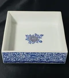 未使用品有田焼　染付角鉢