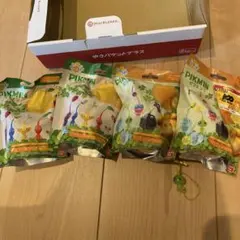 ピクミン　バスボール　入浴剤　ミャクミャク　ヒカリピクミン　マスコット