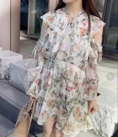 snidel Sustainableプリントフリルミニワンピース