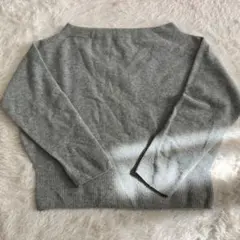 ニット　セーター　プルオーバー　グレー　ウール100% 長袖　ショート丈