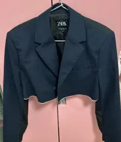ZARA クロップド丈 テーラードジャケット ネイビー ストライプのサムネイル