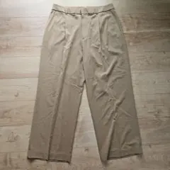 ☆UNIQLO☆ベージュタックワイドパンツ☆大きいサイズ３XL美品☆
