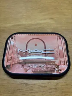 MAC コネクト イン カラー アイシャドウ エンベディッド イン バーガンディ