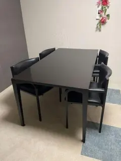 カッシーナ ダイニングテーブル