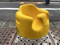 イエローベビーチェア