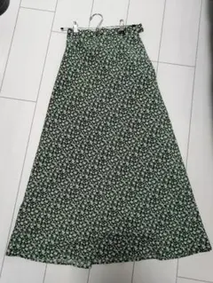 LOWRYS FARM　ロングスカート　花柄　グリーン