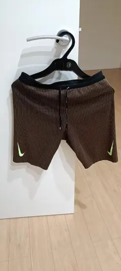 ナイキ　エアロスイフト　ランニングタイツ