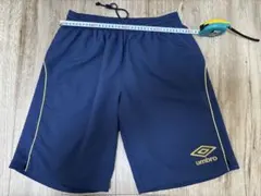 umbro ネイビー ハーフパンツ