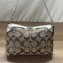 COACH 4点セット 人気シグネチャー柄バッグ＆ポーチ＆カードケース