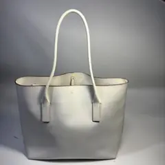 【希少】　PRADA ホワイトレザー トートバッグ 三角ロゴ　白タグ　ポーチ付き