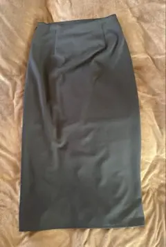 GU カットソーナローミディスカート ブラック　M