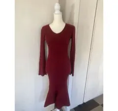 お値下げ価格　新品　ワインレッド　リブニットワンピース　ロングワンピース