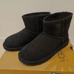 na0411様専用　UGG ムートンブーツ ブラック 22㎝　クラシックミニ