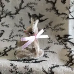 ピンクリボンうさぎ　モールアート　ミニチュア　モールアート