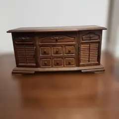 Item thumbnail for item 2f49c900-4b92-4283-a25d-9a901be6bcdb