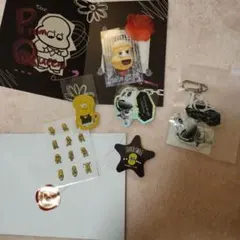 ピーナッツくん　ＰＱ アクリル キーホルダー　 ステッカーレターセット