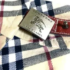 BURBERRY ノバチェックラップスカート 金具ロゴ 刻印のサムネイル