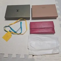 LOUIS VUITTON エピ ポルトフォイユ サラ 長財布のサムネイル