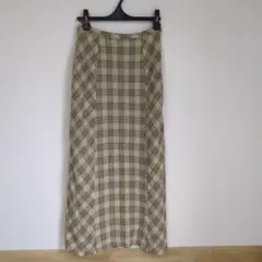 新品未使用のBRUGES チェック柄タイトスカート　パフ生地