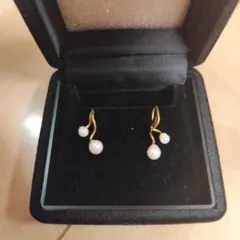 ゴールドフック パールピアス　4℃