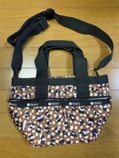 ★LESPORTSAC★ヒョウ柄ショルダーバック
