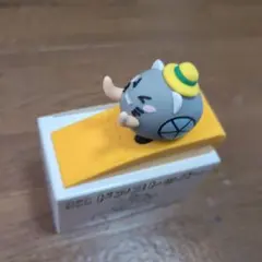 イエローハット　ハットにゃん　ドアストッパーのサムネイル