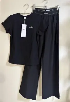 Alo Yoga メンズ ショートパンツ ブラック S - メルカリ