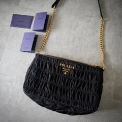 PRADA ギャザー ショルダーバッグ ブラックのサムネイル