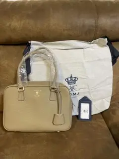 Item thumbnail for item c4394826-4ad3-48ef-a4a9-7600760bc334