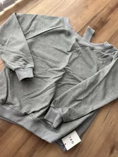 GRL ワンショルダートレーナー