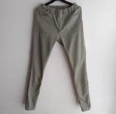 チノパンツ　カ―キのサムネイル