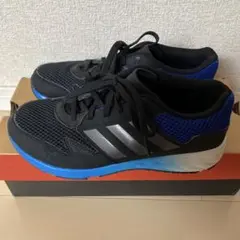 adidas キッズ スニーカー 黒/青　サイズ23.5センチ