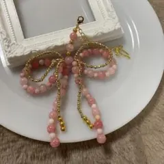 ビーズストラップ　ストラップ　キーホルダー　ビーズ　ピンク　ゴールド　リボン
